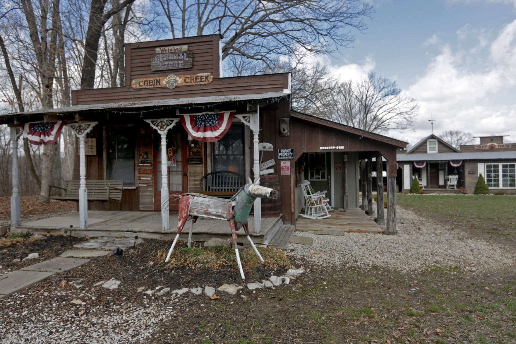 At Home with Allie and Jim Wright in Silex